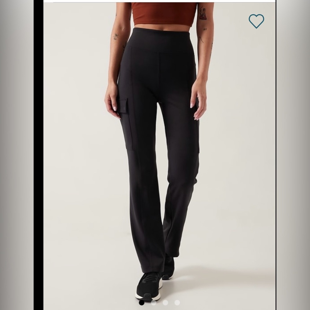 Athleta Delancey straight Leg Cargo Pant Black Large NWT